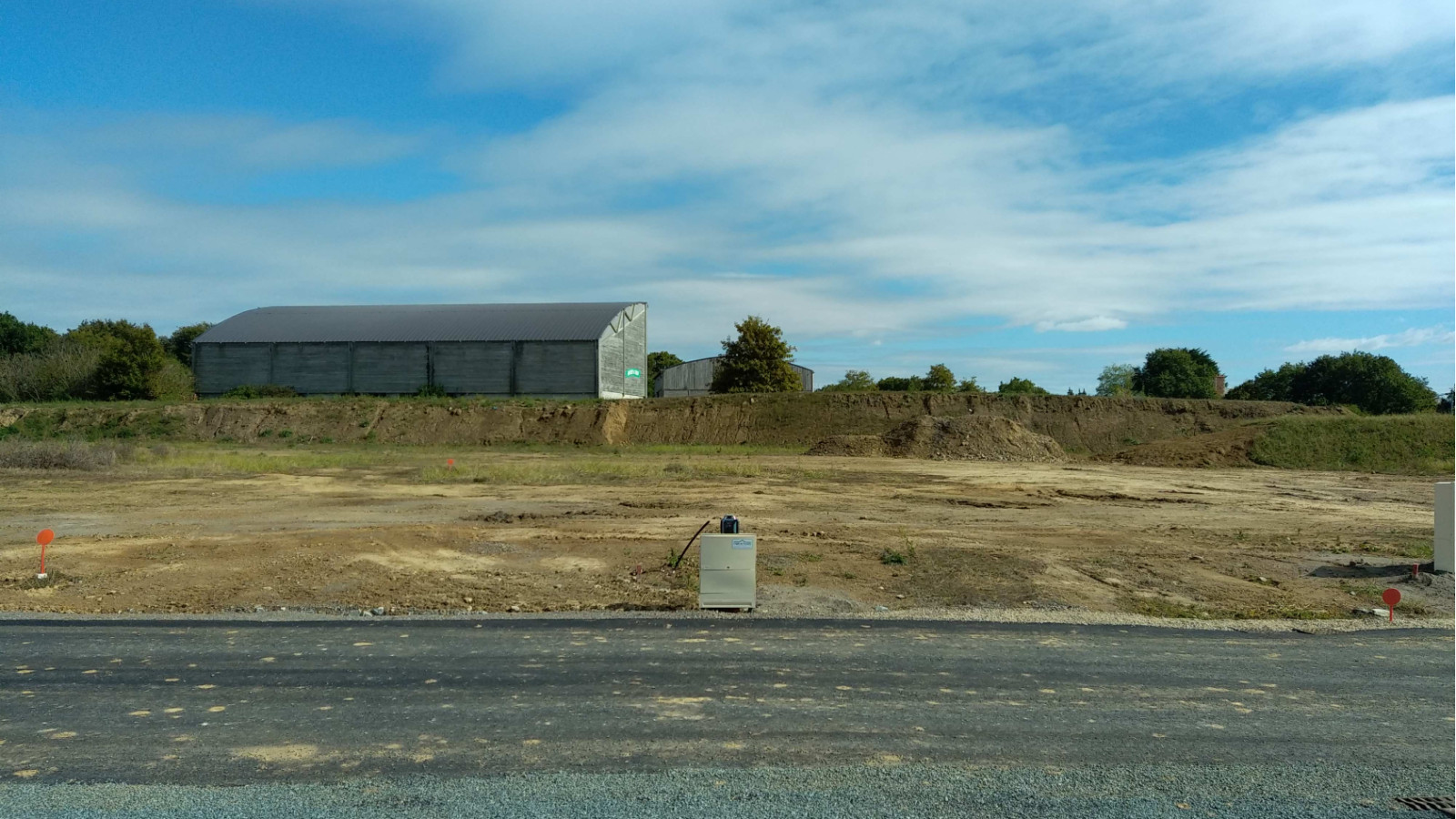 Terrain constructible de 380m2 à Le Bernard