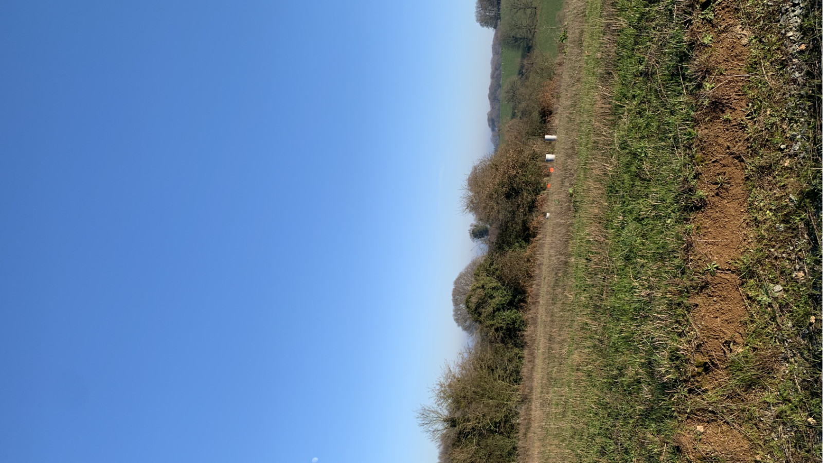 Terrain constructible de 450m2 à Apremont