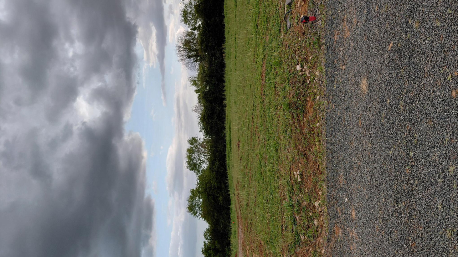 Terrain constructible de 347m2 à Poiroux