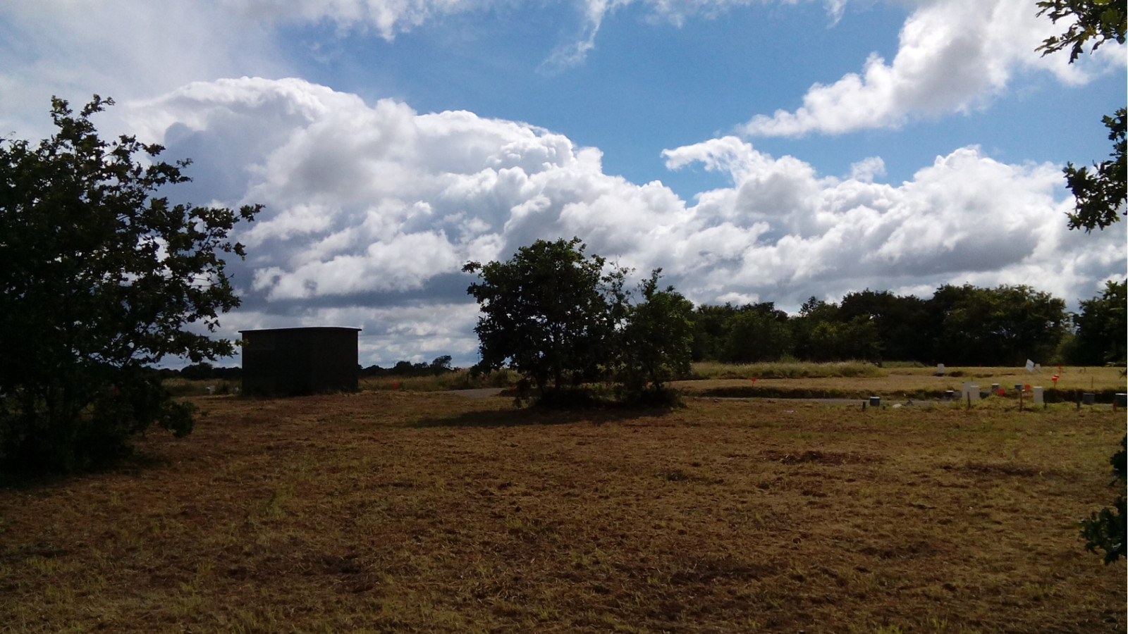 Terrain constructible de 366m2 à Angles