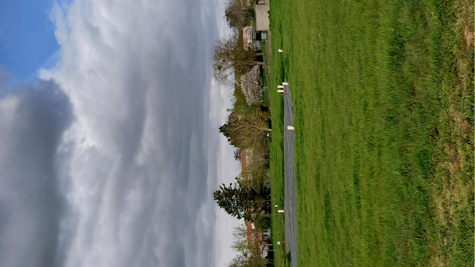 Terrain constructible de 599m2 à La Bretonnière-la-Claye