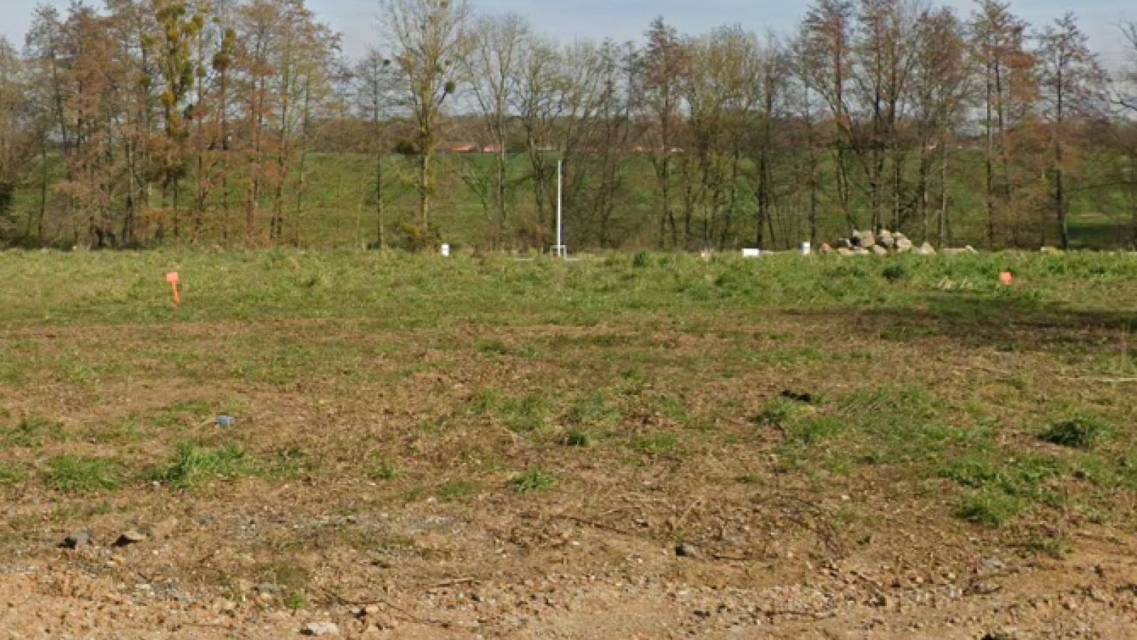 Terrain constructible de 270m2 à Sainte-Flaive-des-Loups
