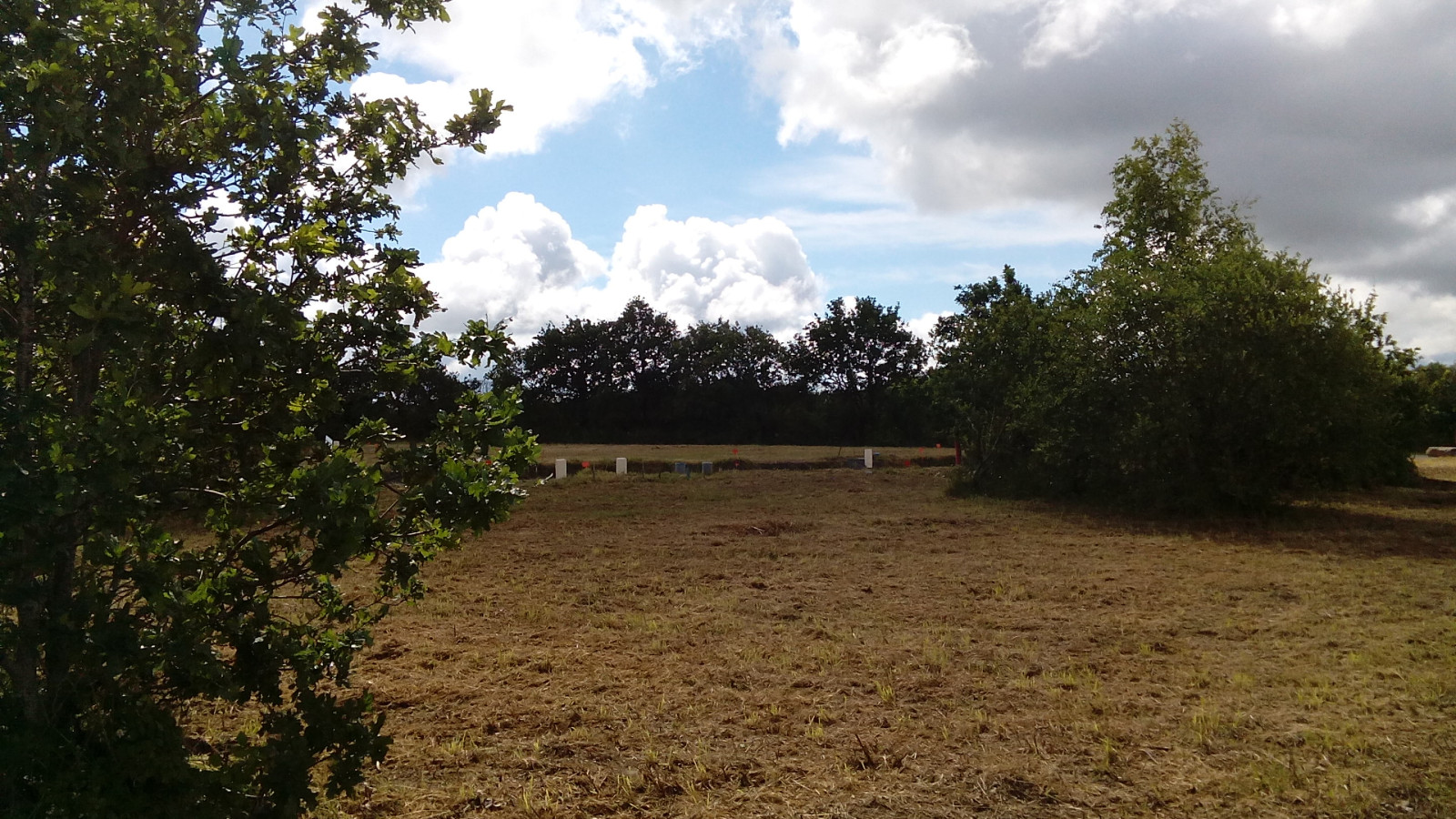 Terrain constructible de 508m2 à Les Magnils-Reigniers
