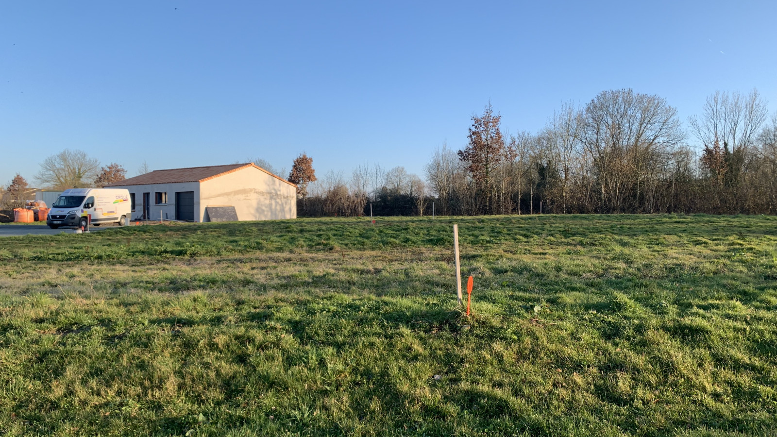 Terrain constructible de 493m2 à Le Poiré-sur-Vie
