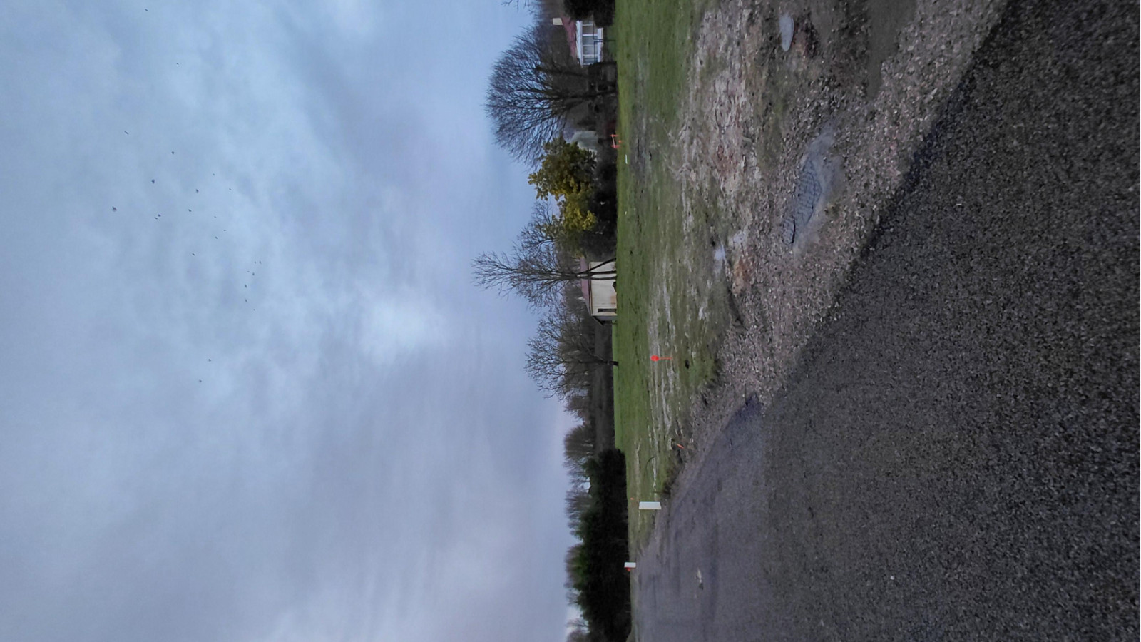 Terrain constructible de 380m2 à Saint-Mathurin