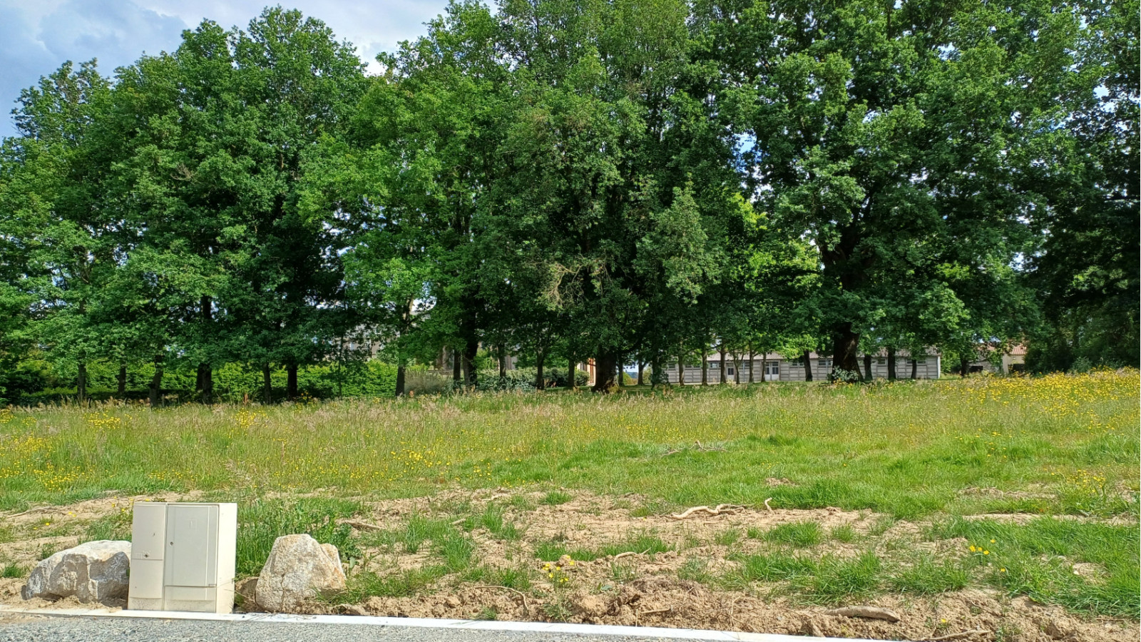 Terrain constructible de 465m2 à Palluau
