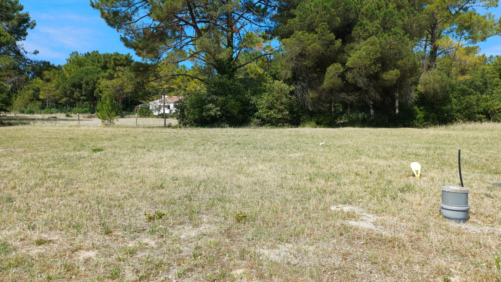 Terrain constructible de 309m2 à Bellevigny