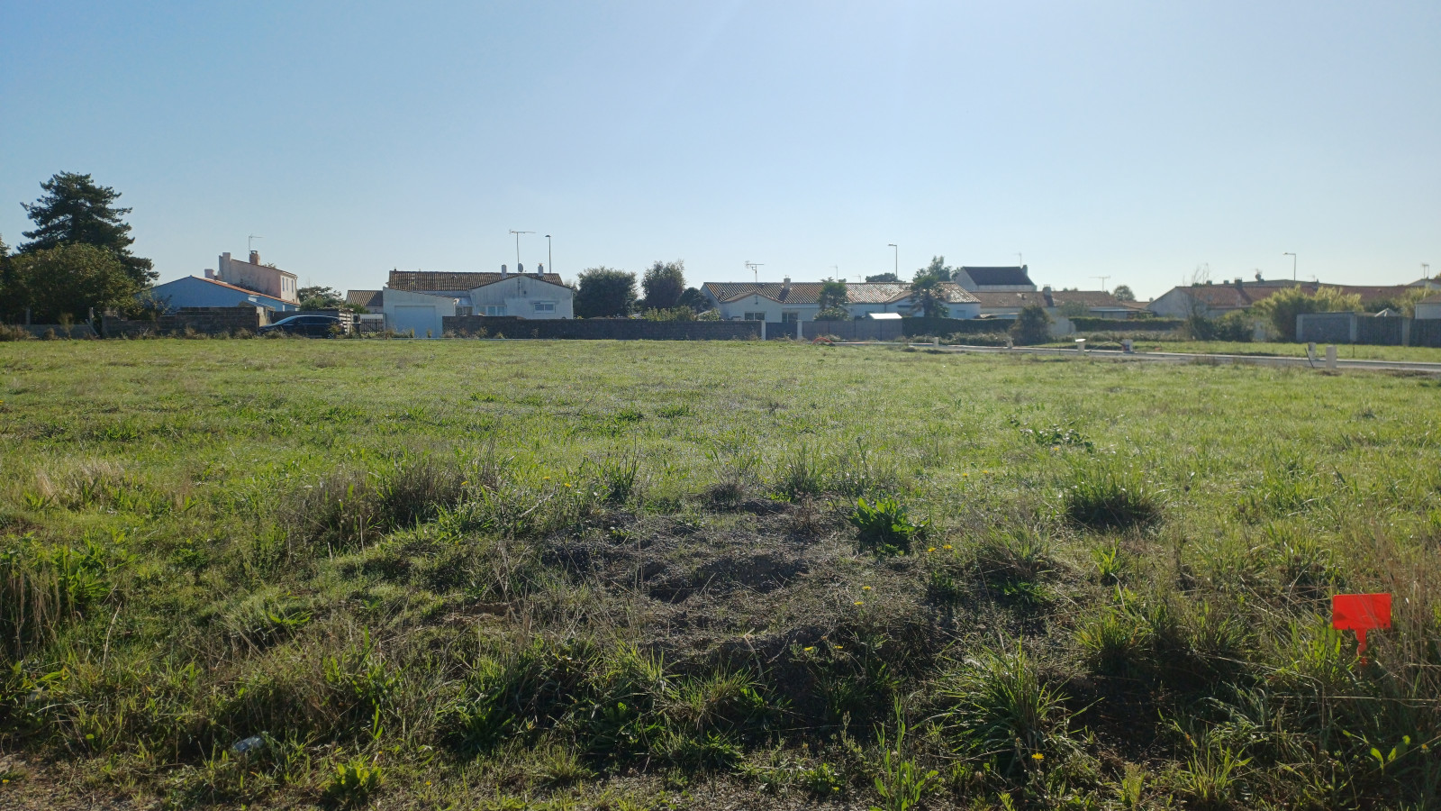 Terrain constructible de 460m2 à Vairé
