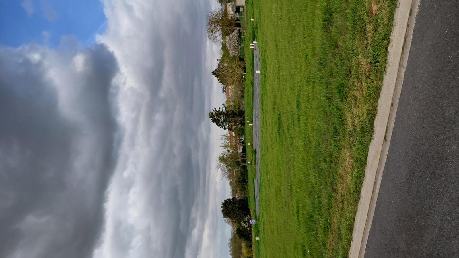 Terrain constructible de 599m2 à La Bretonnière-la-Claye