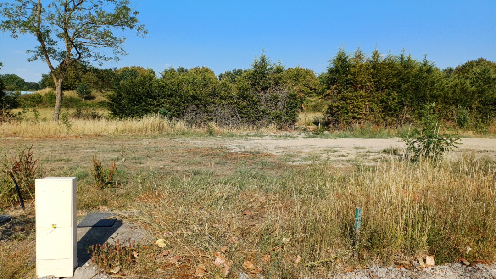 Terrain constructible de 327m2 à Aizenay
