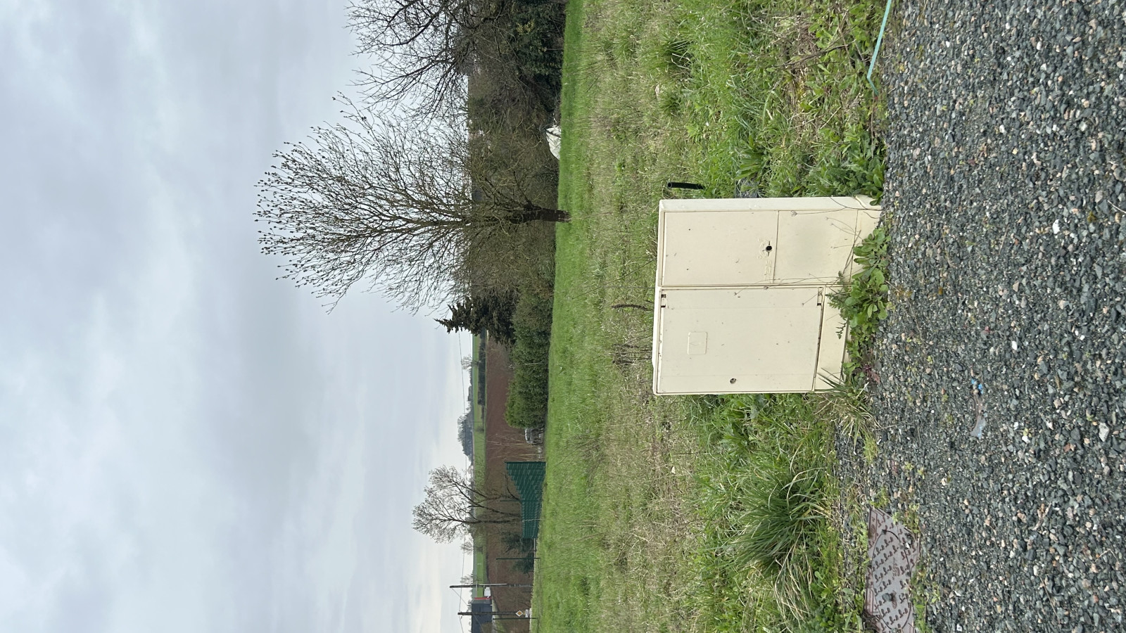 Terrain constructible de 451m2 à Apremont