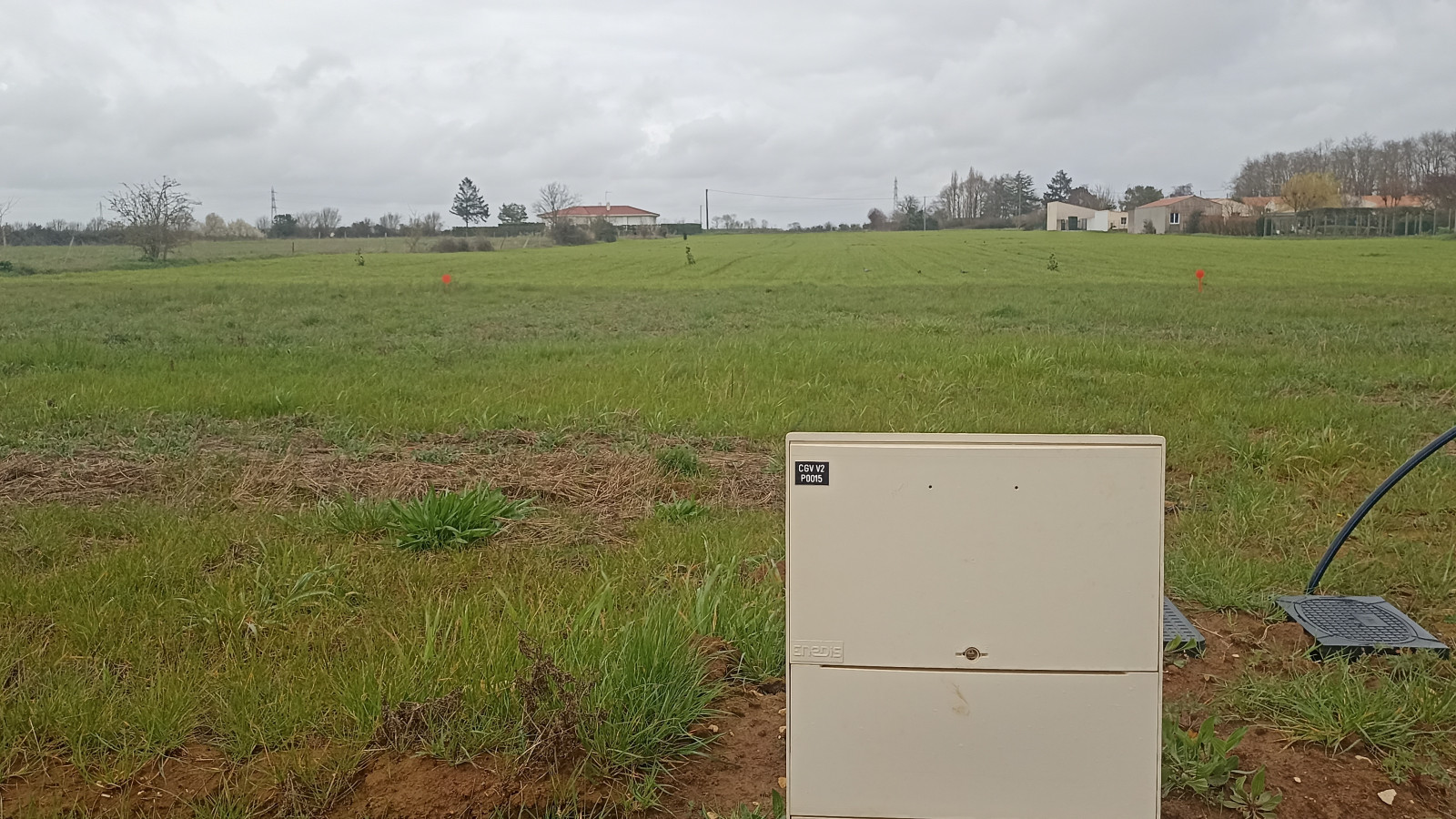 Terrain constructible de 489m2 à Nesmy