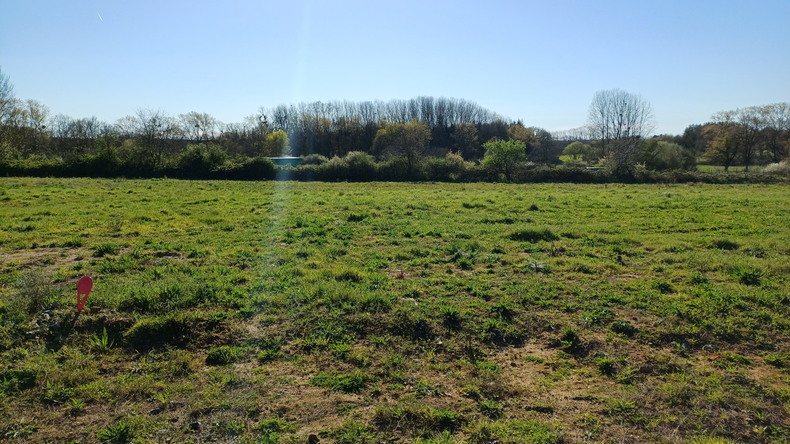 Terrain constructible de 429m2 à Coëx